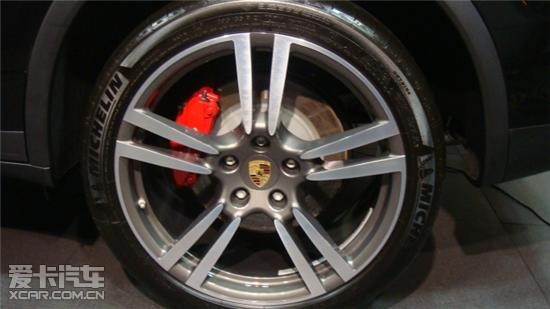 长春保时捷4S店电话是多少 卡宴3.0多少钱_【