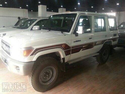 LC76丰田老款越野车经典越野车沙漠越野车