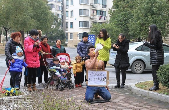 过年了,想给家里的两个<em>妹妹</em>买点<em>礼物</em>,<em>买什么</em>呢