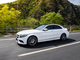 ﱩѧ AMG C63ܲ