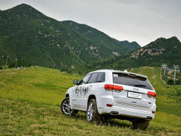 SUV򿪷ʽ Լ¿Jeepŵ