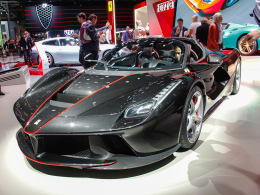 ߵ LaFerrari Aperta