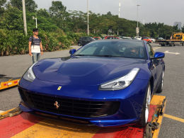 ݳչ̽:GTC4Lusso T