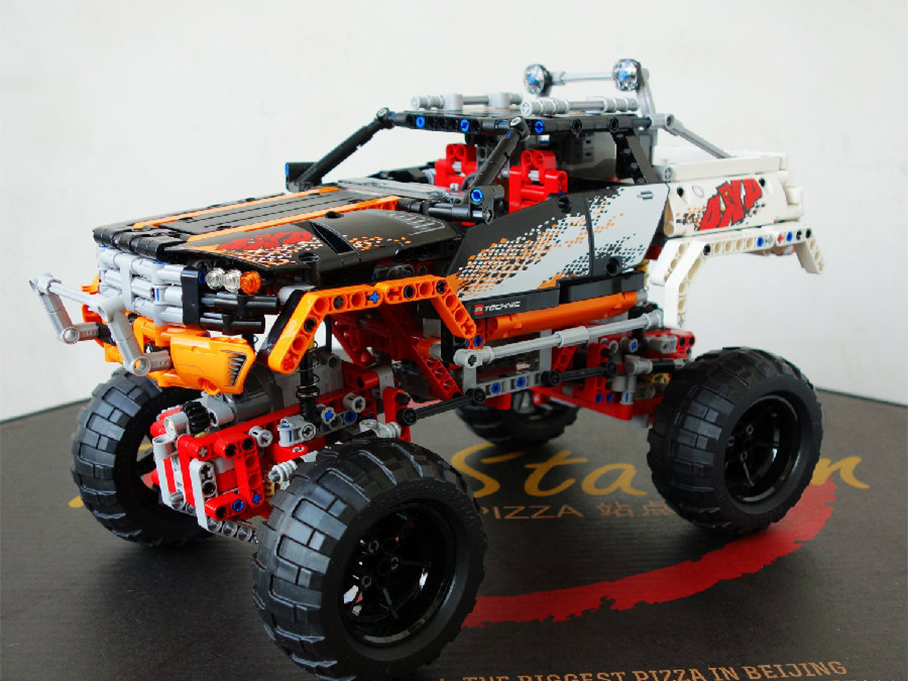 乐高越野车