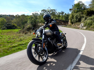 【图文】最强国产250cc街车诞生 春风250NK试