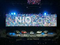 һ���D�����У�ε��7�����SUV ES8���u