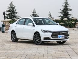 新比亚迪秦EV将10月上市 预售13.98万起 新比亚迪秦EV将10月上市 预售13.98万起