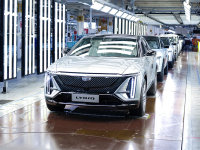 �P������LYRIQ�A���a܇�¾� �����Ƚ���