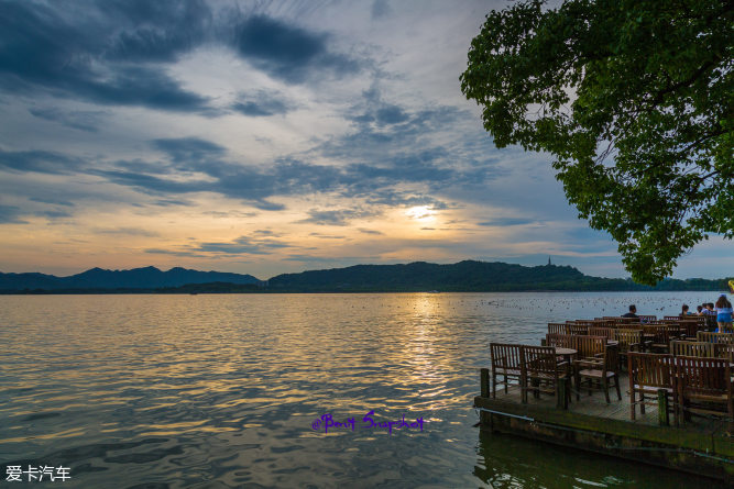 欲把西湖比西子,淡妆浓抹总相宜-爱卡亿人移动