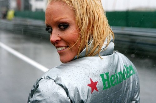 A1GP汽车大奖赛 美女<em>车模湿身性感</em>诱惑_爱卡