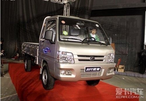 福田时代轻卡汽车突破200万台_爱卡汽车