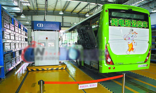 26辆纯电动公交载客 票价4元更安静宽敞