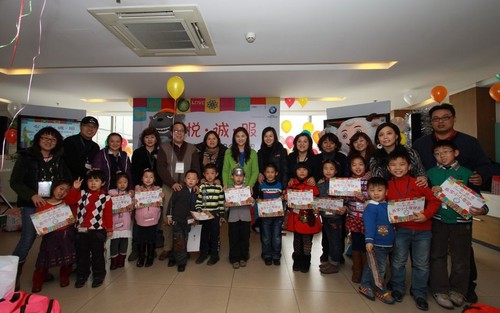 笑声歌声学习交通安全童心童趣燕宝真情