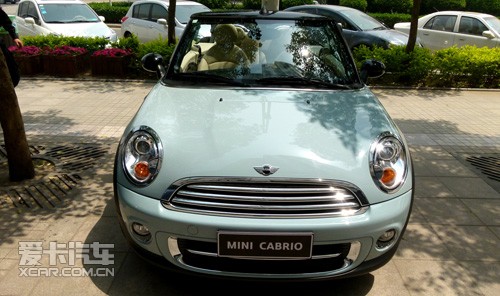 仅一台  mini cabrio 郑州地区报价表 车型名称 颜色 现车情况 mini