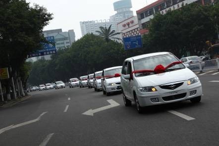 海马普力马纯电动汽车海南面对面