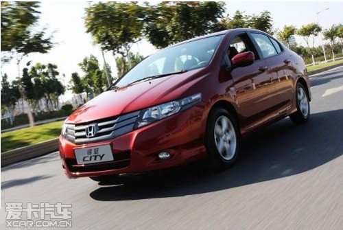 购锋范直降23000元 可享港澳双人四日游