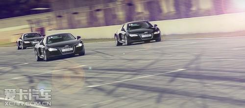 R8 V10 