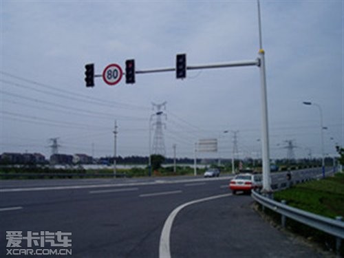 南京机场高速9月起拟减半收费只需20元