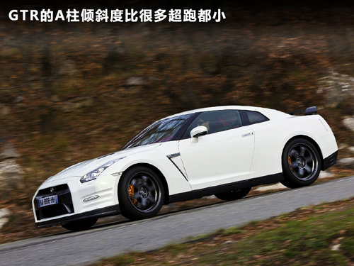 四輪發(fā)力才是王道 4款四驅(qū)超級(jí)跑車盤點(diǎn) 四輪發(fā)力才是王道 4款四驅(qū)超級(jí)跑車盤點(diǎn)