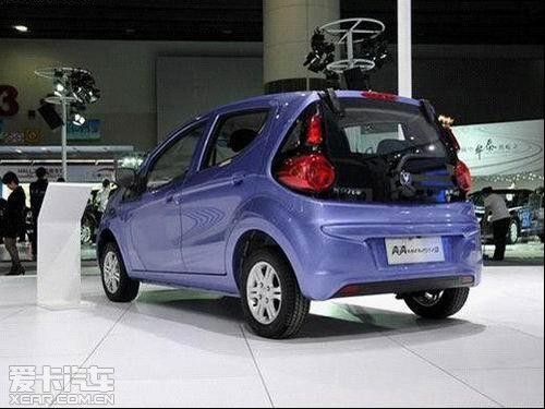 奔奔mini搭载改良型c10发动机,在原来高功率、高扭矩、低油高清图片