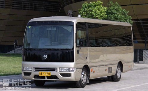 进口日产尼桑碧莲中巴天津华远现车优惠