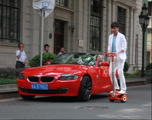 robin智能平衡车将亮相南京国际汽车车