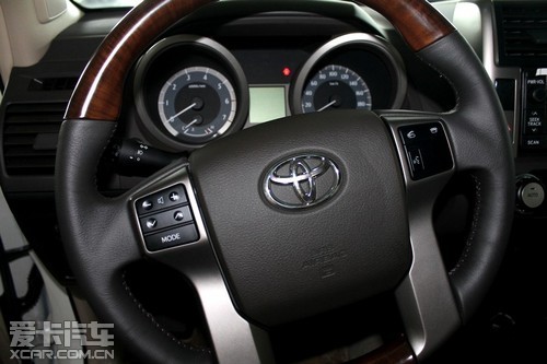 丰田霸道2700新款中东版现车降价折扣中