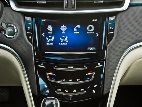 XTS配備的座椅在舒適度和質感上都相當討好 XTS配備的座椅在舒適度和質感上都相當討好