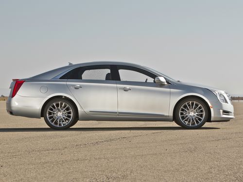 使用全新Super Epsilon II平臺的XTS有超過5米的巨大車長 使用全新Super Epsilon II平臺的XTS有超過5米的巨大車長