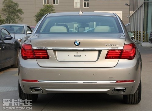 2013款宝马740底价清仓 优惠折上折爆售