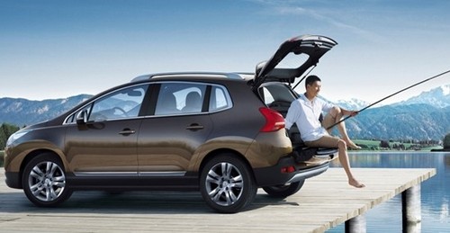 东风标致 3008 新时代活出自我型态_爱卡汽车