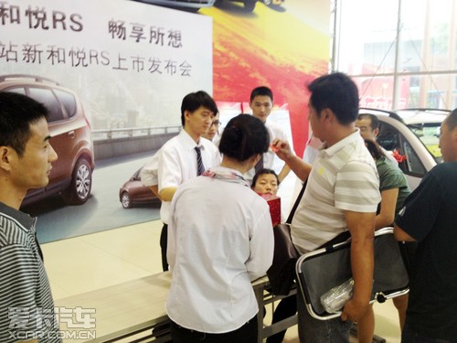 世界各国gdp排名_人均gdp6100美元(3)