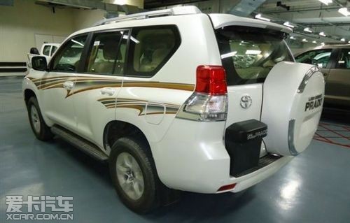 2013款丰田霸道2700图片配置报价现车售