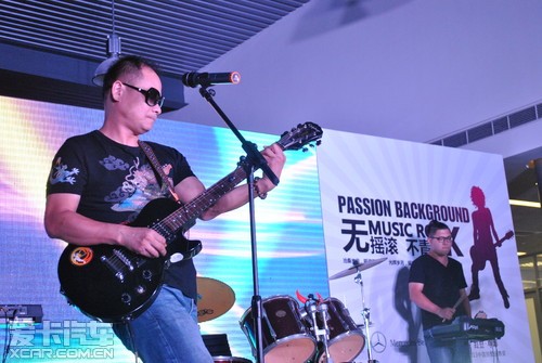 无摇滚不青春京之星奔驰摇滚音乐节
