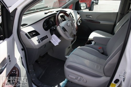 13款丰田塞纳3.5