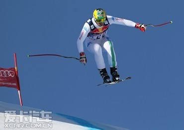 奥迪quattro冰雪情缘演绎极致动感