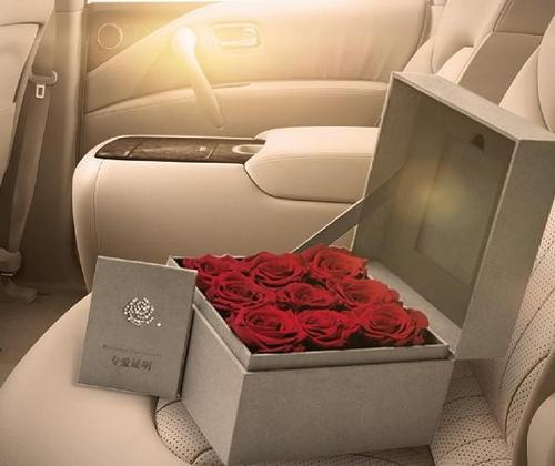 杭州博信英菲尼迪送roseonly一生一世