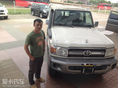 丰田LC76现车销售天津独家首惠展厅亮相