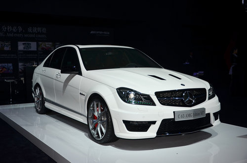 奔驰c63-amg edition 507车型.四门轿车售价为114.