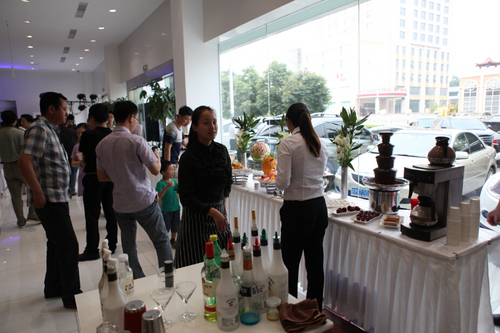 途锐V8新车上市发布会江西驰腾隆重举行