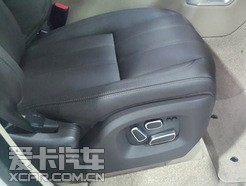 2014款路虎揽胜行政版白咖现车返利狂甩