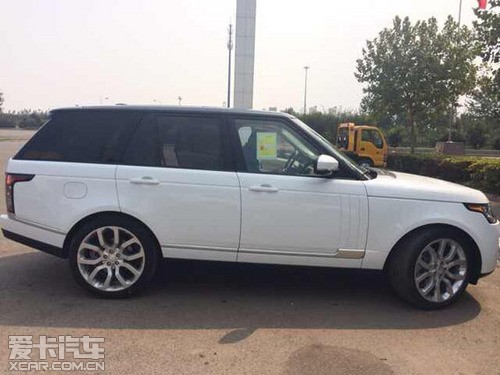 揽胜行政3.0黑色撞顶 现车_【天津宏一汽车销