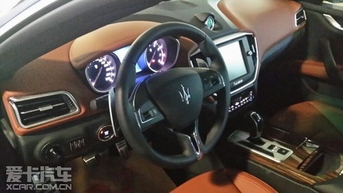 玛莎拉蒂吉博力 蓝色车棕内饰现车107万