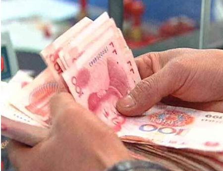 坐着打麻将不如来常德美宝行数钞票