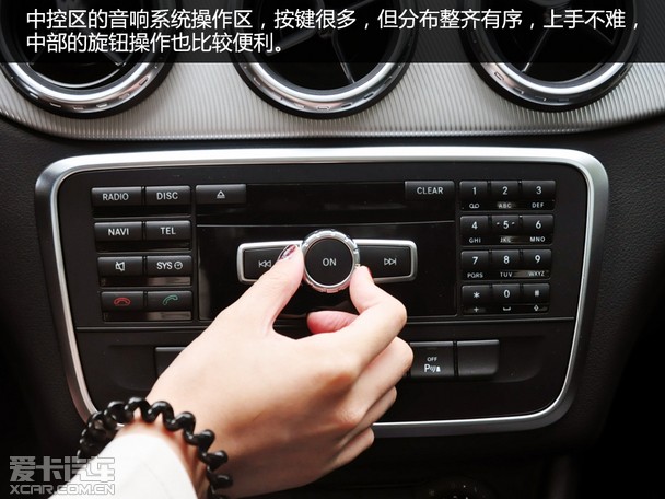 奔驰gla200使用教程,2020奔驰gla200最新款 最爱全景天窗小资女生点评奔驰gla200