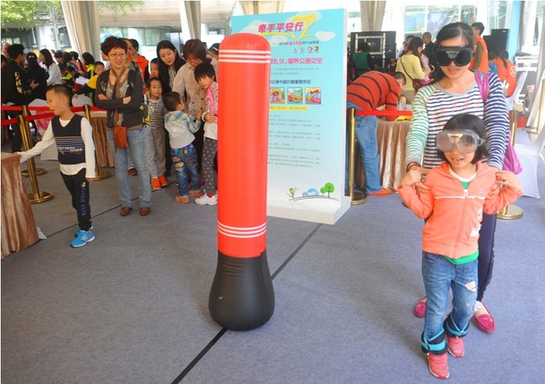 2014年广汽丰田“幸福方向盘”安全行动走进广州市少年宫