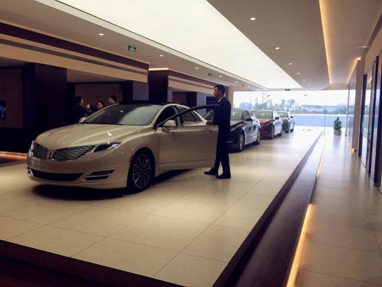 荣耀之路开启 与成都美林林肯中心同行