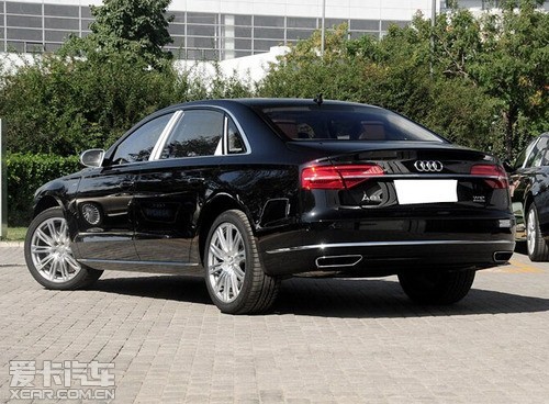 15款奥迪A8 W12领袖风范天津港新行情促