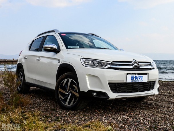雪铁龙C3-XR兰州到店调查 白色展车到店