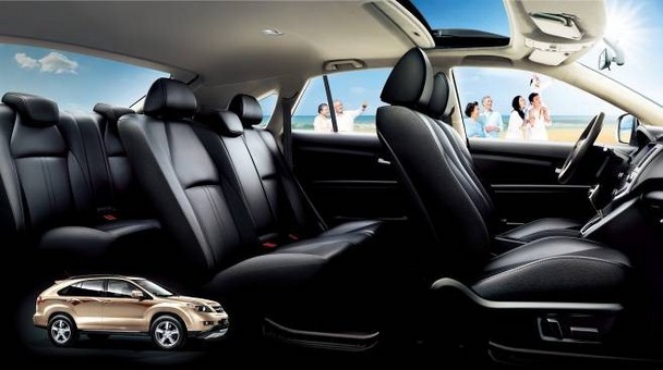 假日出游不用挤 7座版比亚迪S6犒劳家人